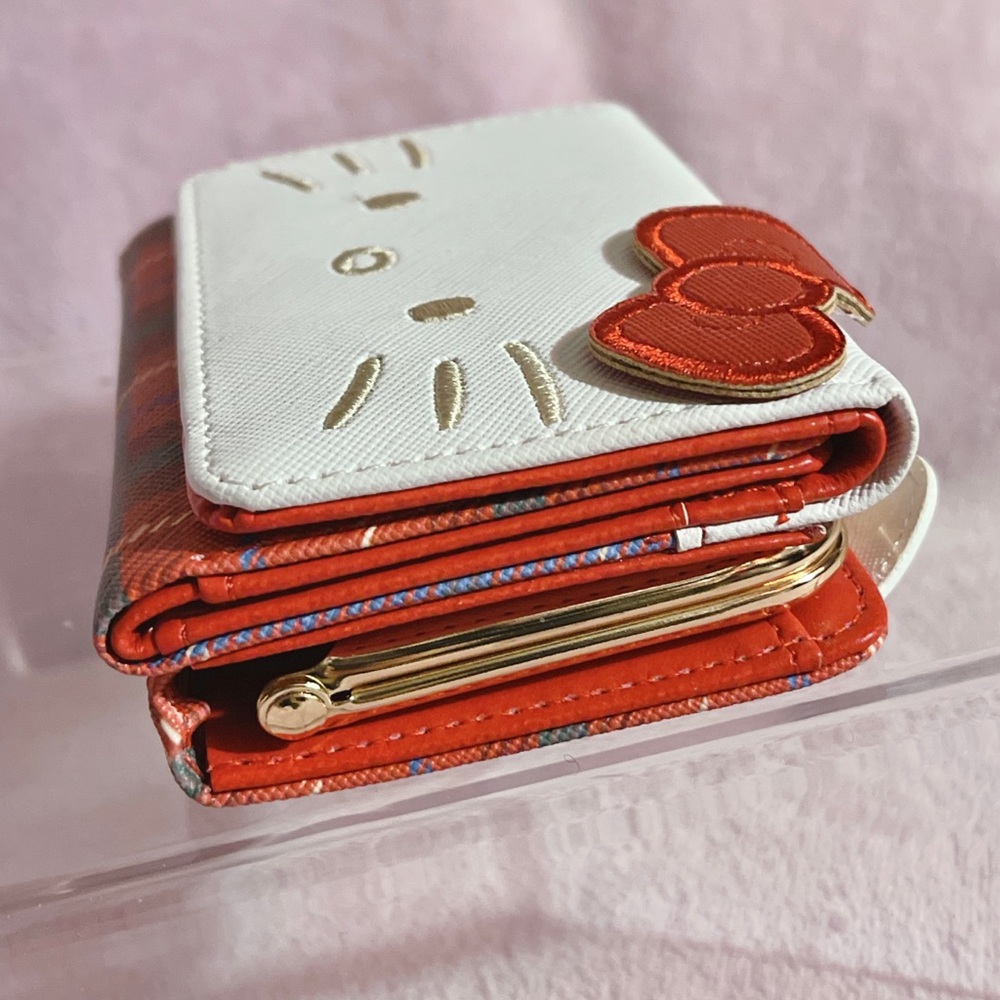🎉2XHP!🎉 Sanrio Japan Hello Kitty Red Tartan Trifold Gamaguchi Wallet - Picture 5 of 14